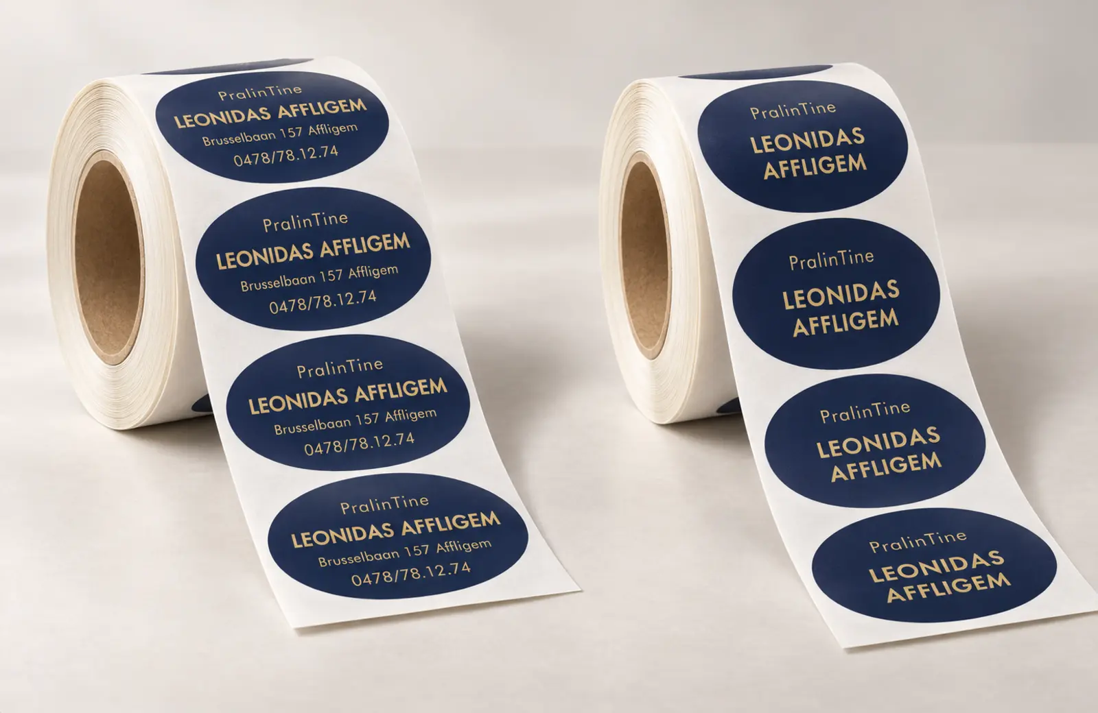 Twee rollen met verschillende ovale PralinTine Leonidas-stickers